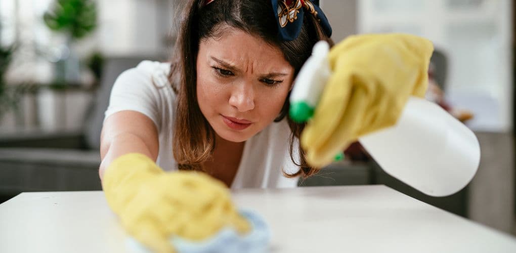 Gemeinsame Fehler, die Sie beim Reinigen Ihres Hauses machen